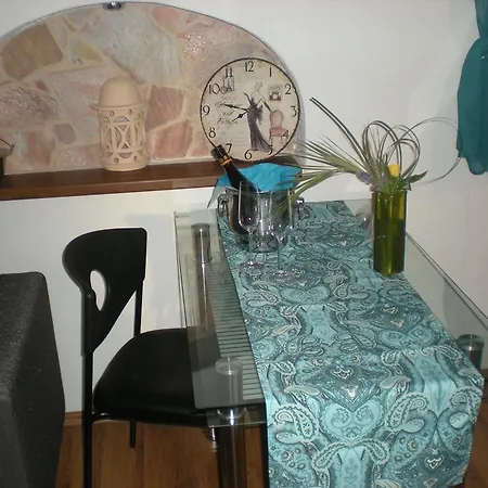 Semesterbostad Sophia Cozy Self Catering Dolni Brezany