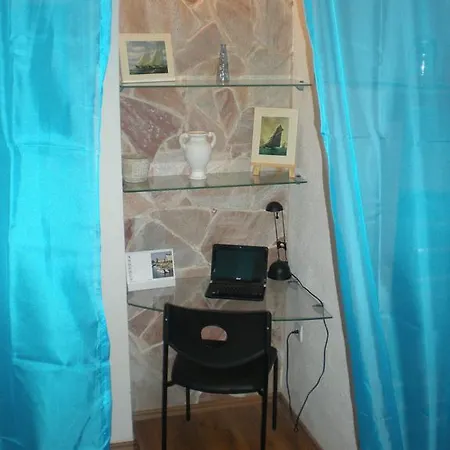 Semesterbostad Sophia Cozy Self Catering