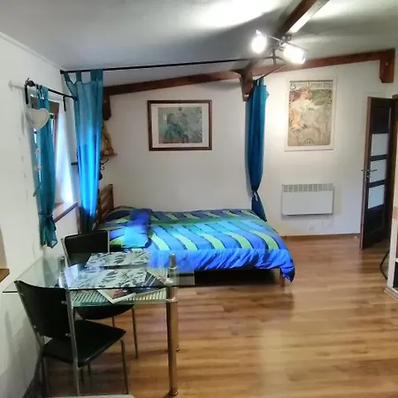 Sophia Cozy Self Catering Dolni Brezany